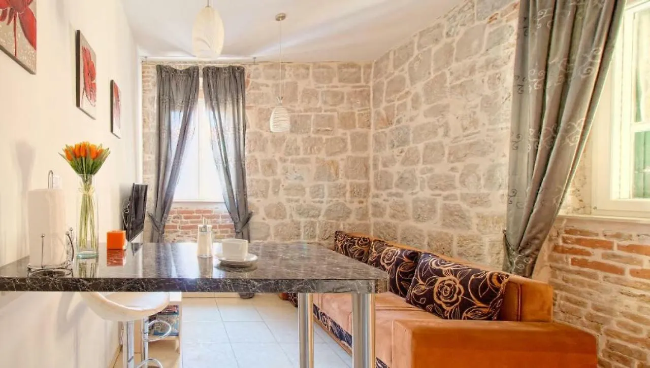 Old Town Twins Apartments Split Croatia