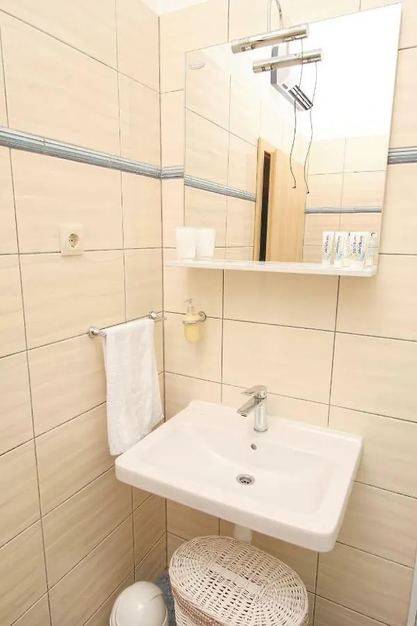 Old Town Twins Apartments Split